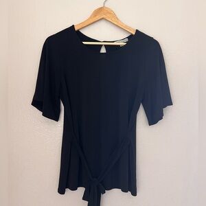 Green Envelope | Short Sleeve Front Tie Blouse